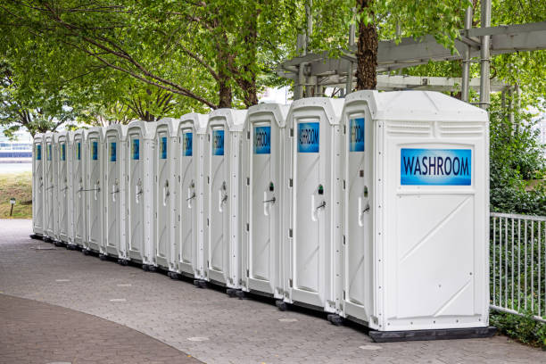 Porta potty delivery and setup